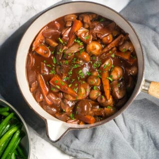 Chestnut Mushroom Bourguignon In A Rich Red Wine Gravy The Veg Space