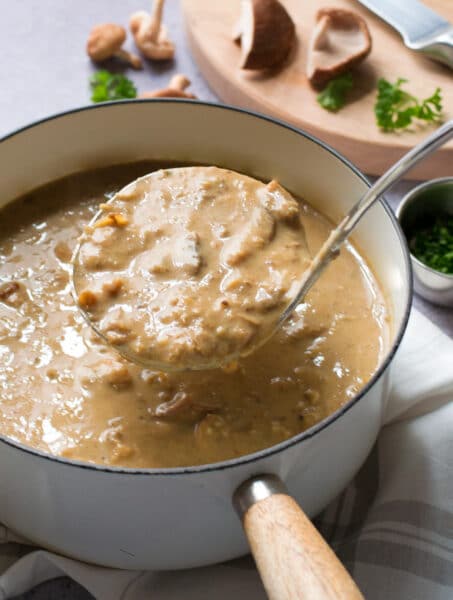 Recipe: Vegan Mushroom Soup with porcini & thyme